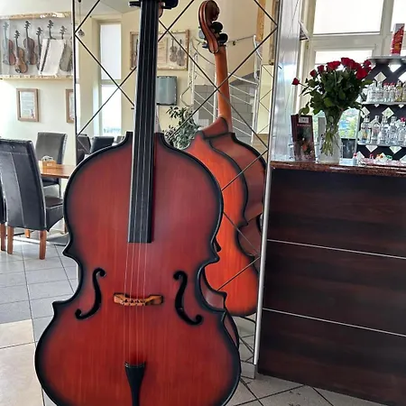 Tirest Ξενοδοχείο Grebiszew