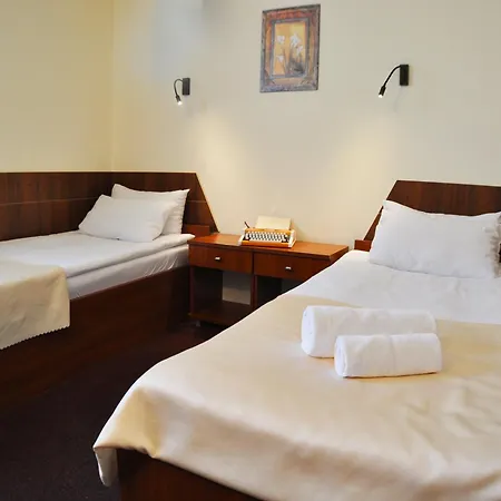 Tirest Hotel 2*