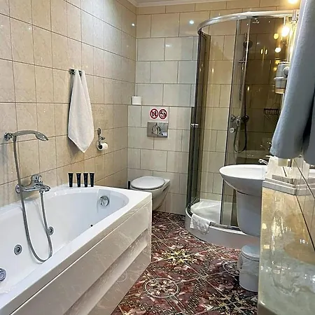 Hotel Tirest 2*
