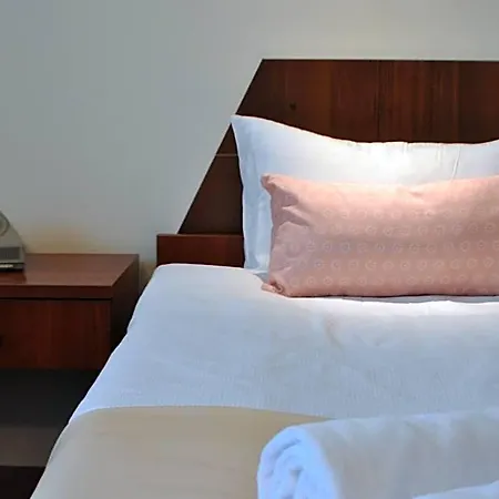 Hotel Tirest