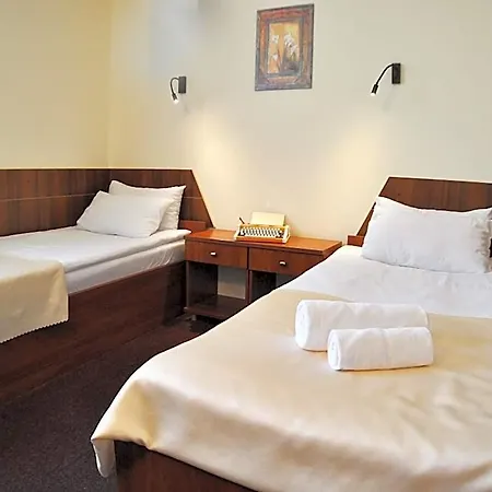 Tirest Hotel