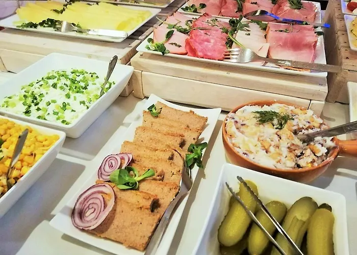 Hotel Tirest Grebiszew